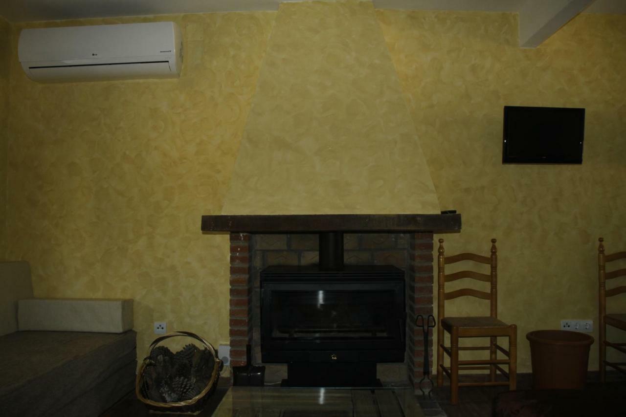Casa Rural Las Pegueras Ávila Eksteriør bilde